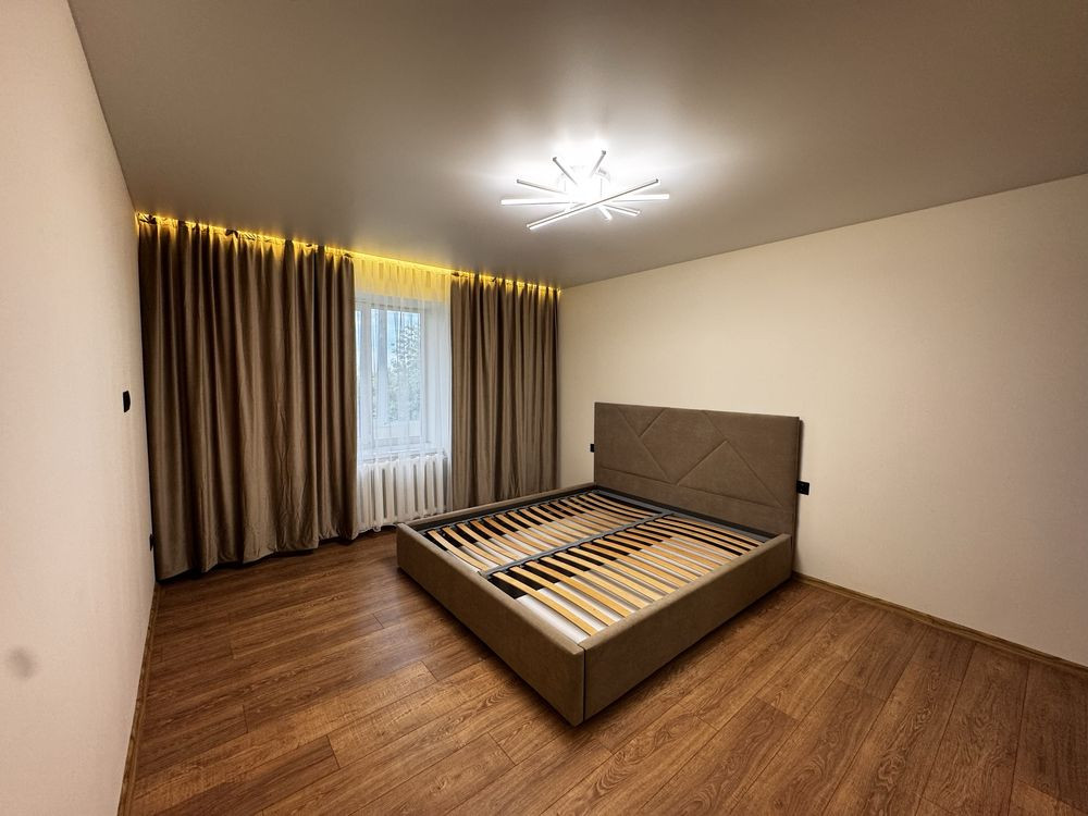 Без комісії! Продається бомбезна однушка в розвиненому районі міста Чернівці - зображення 1