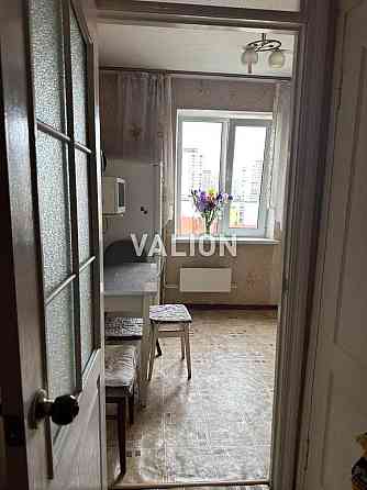 Продаж 3-кімнатна квартира з ремонтом Харківська вул Вишняківська Київ