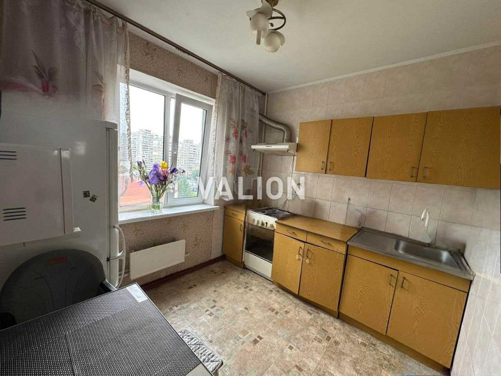 Продаж 3-кімнатна квартира з ремонтом Харківська вул Вишняківська Київ - зображення 2