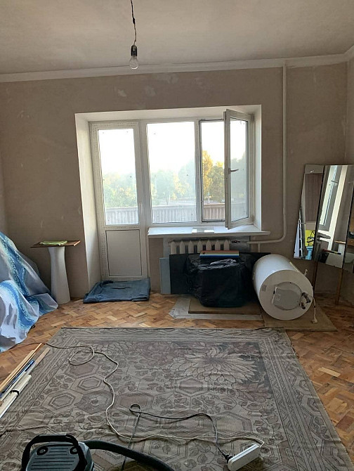 Продам 2 кімн. квартиру на Лівому березі. Кам`янське (Запорізька обл.) - зображення 1