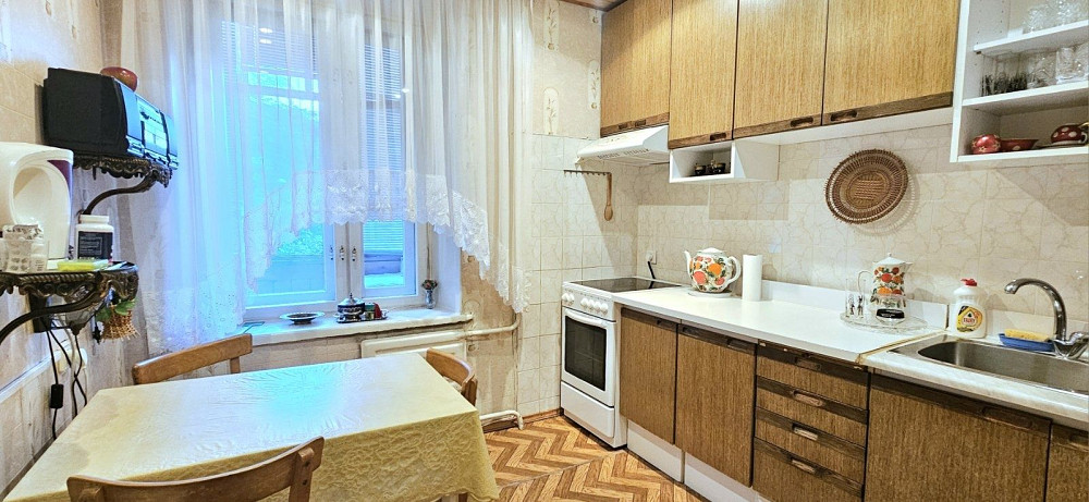 Продам 2к.кв по вул. Б.Центральний ( Вознесенів.р-н) Запоріжжя - зображення 1