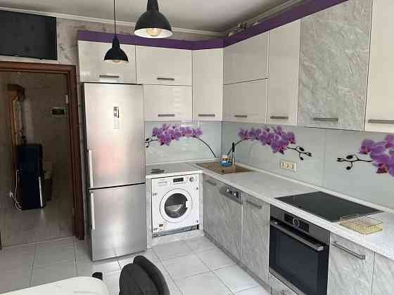 Продаж великої 85м2 повноцінної 3к кв. вул. Івасюка 7 на Каскаді Ивано-Франковск