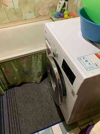 Продаж 1к квартири в 10мкр район ринку середній поверх Суми