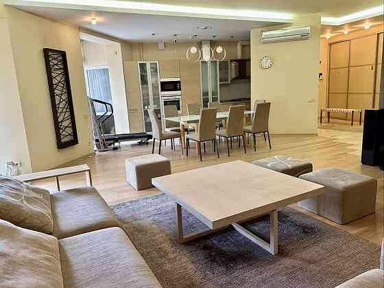 Елітна Квартира 154 м.кв.. Паркова Зона!!! Тихе Затишне місце. Львов