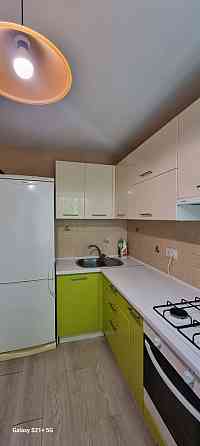 Сучасна однокімнатна квартира в центрі Херсона . Вікна на Миколаїв . Херсон