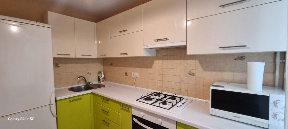 Сучасна однокімнатна квартира в центрі Херсона . Вікна на Миколаїв . Херсон - зображення 6