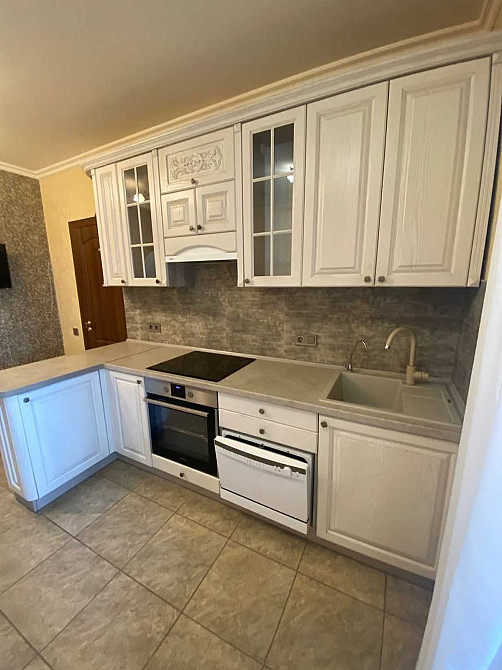 Простора 3-х кімнатна в ЖК Патріотика Київ - зображення 2