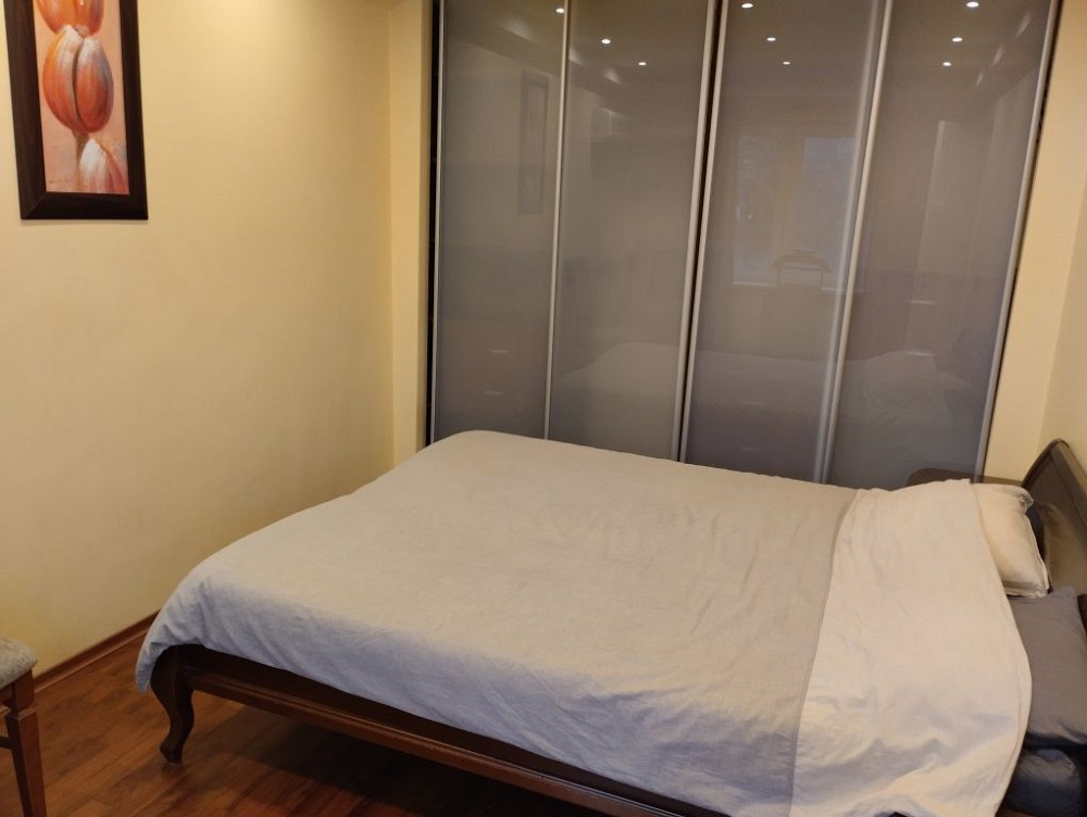 Оренда 2 к бульвар, центр, Печерська, світло не вимикають. Київ - зображення 1