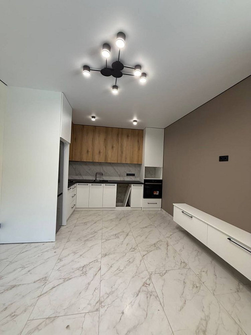 Продаж 2 кім квартири з ремонтом меблями та технікою Винники - зображення 2