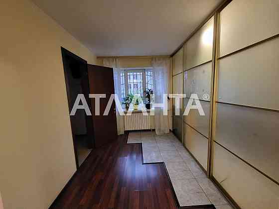 Французкий бульвар. Трехкомнатная квартира с кухней-гостинной. Одесса