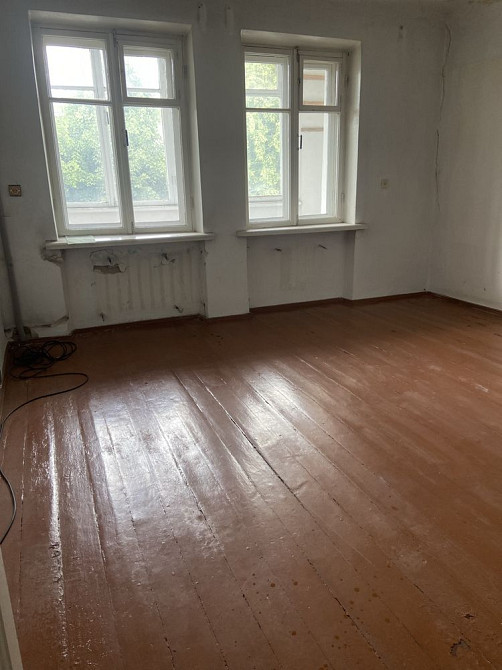 Продається 3-х кімнатна квартира у Шептицькому  - зображення 1