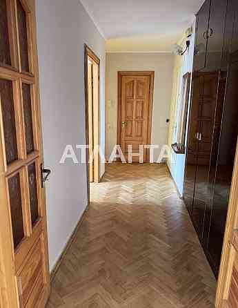 Продається двокімнатна квартира вул. Наукова поруч з Victoria Gardens. Львов