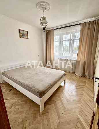 Продається двокімнатна квартира вул. Наукова поруч з Victoria Gardens. Львов