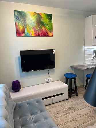 Оренда красивоі 2- студії  по вул. Липківського 33-а ЖК»Адамант» Київ