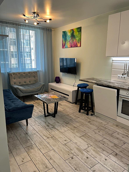 Оренда красивоі 2- студії  по вул. Липківського 33-а ЖК»Адамант» Київ - зображення 2