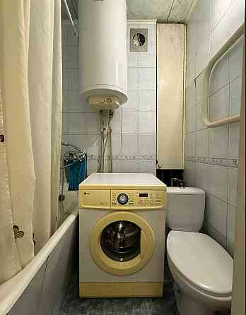 Сдам 1 комнатную квартиру на ж/м Тополь 2 возле Сельпо. Днепр