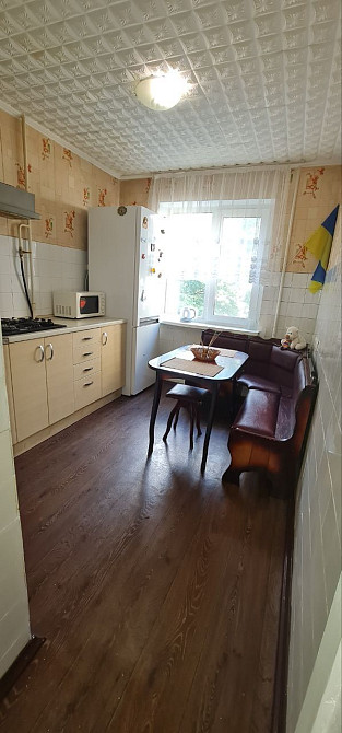 Раздельная. Прбеды 28/1.Первый дом от метро КПИ. Напротив Смарт Плаза. Київ - зображення 3