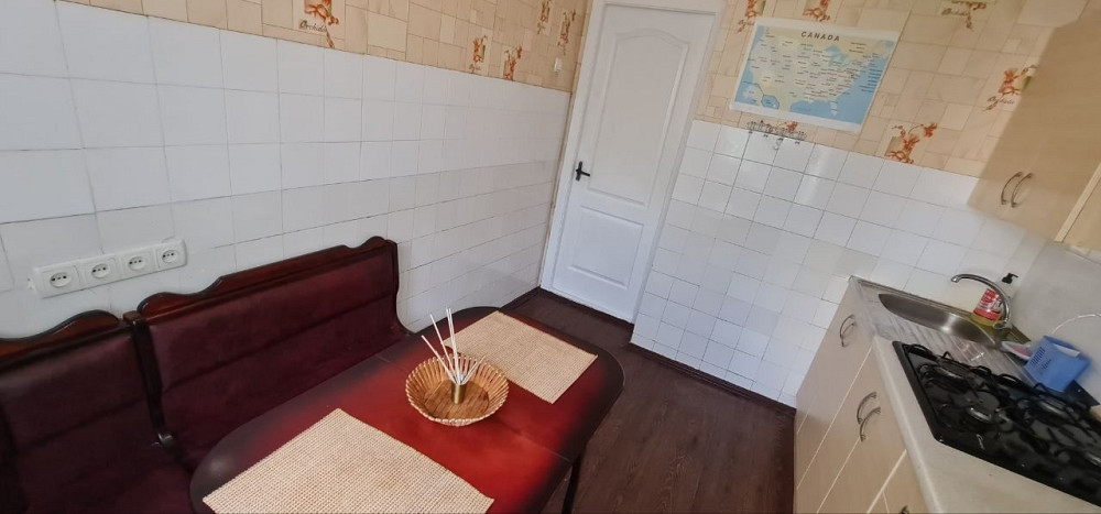 Раздельная. Прбеды 28/1.Первый дом от метро КПИ. Напротив Смарт Плаза. Київ - зображення 5