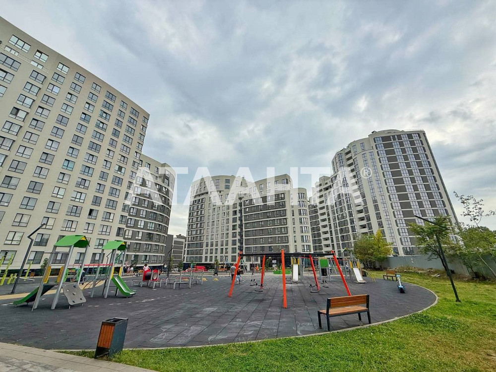 Студія з панорамними вікнами у перспективному районі Львова Львів - зображення 8