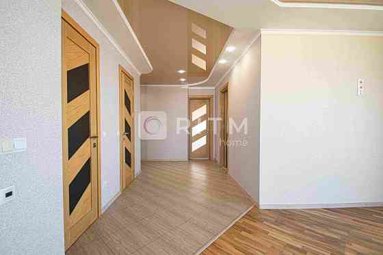 Продається 3-кімнатна квартира, вул. Тролейбусна 9в (р-н Дружба) Тернополь