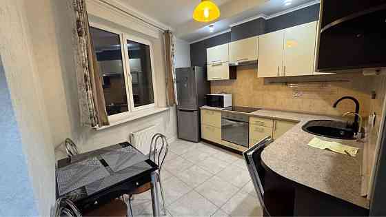 Без комиссии  сдам 1 ком квартиру  Шумского 5 Київ