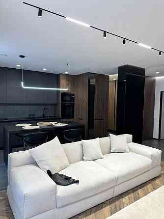 Оренда елітна квартира в центрі Львова НОВОБУД вул.Пекарська Львов