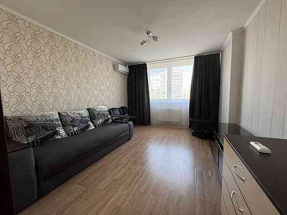 Оренда 1 кімнатної квартири в Дарницькому районі ЖК Крушельницької Київ