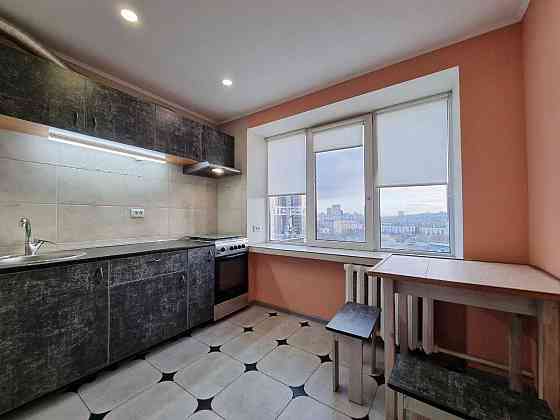 Оренда однокімнатної квартири 37m2 з газом |м| Вокзальна Київ