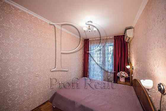 Продаж 2 кімн. квартири за адресою Жмеринська 18, Святошино,парк Совки Київ