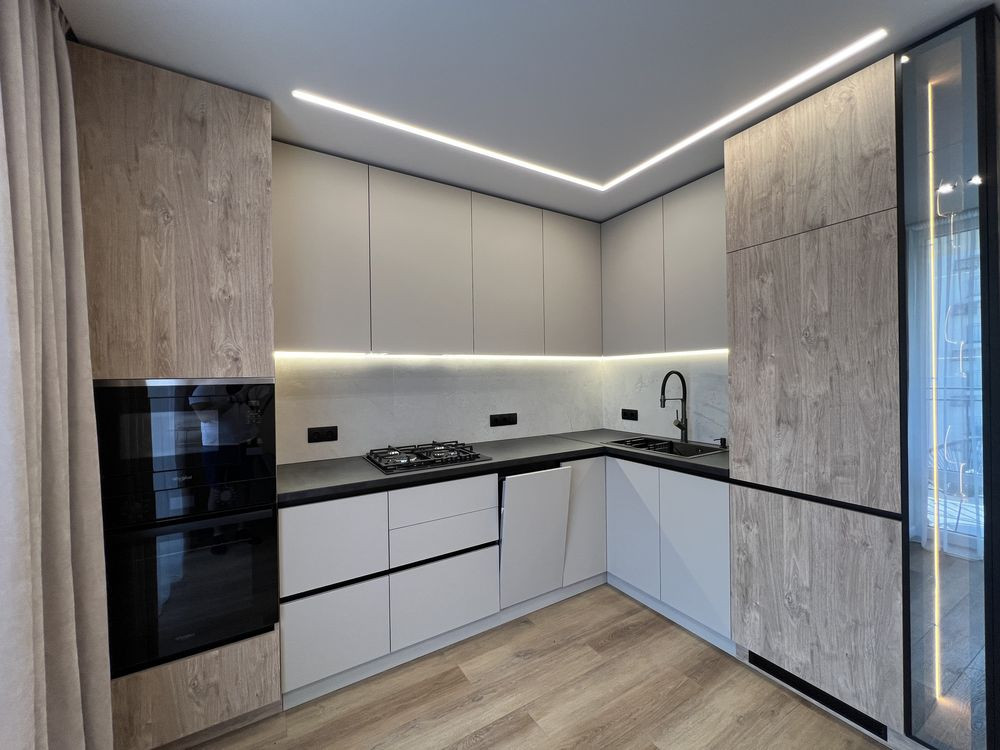 Шикарна півторачка 1.5 кім з ремонтом, Фемелі Плаза, центр Ивано-Франковск - изображение 2