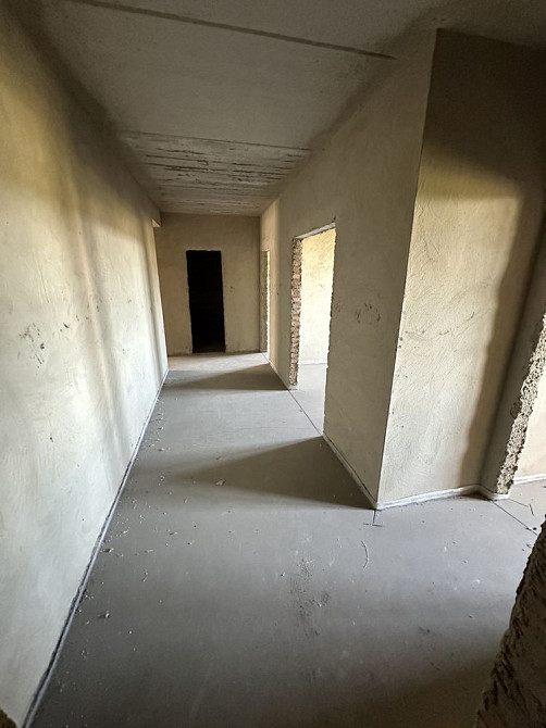 Продам 3-к Квартиру в розвиненій локації Мінімальне оформлення Буча - изображение 1