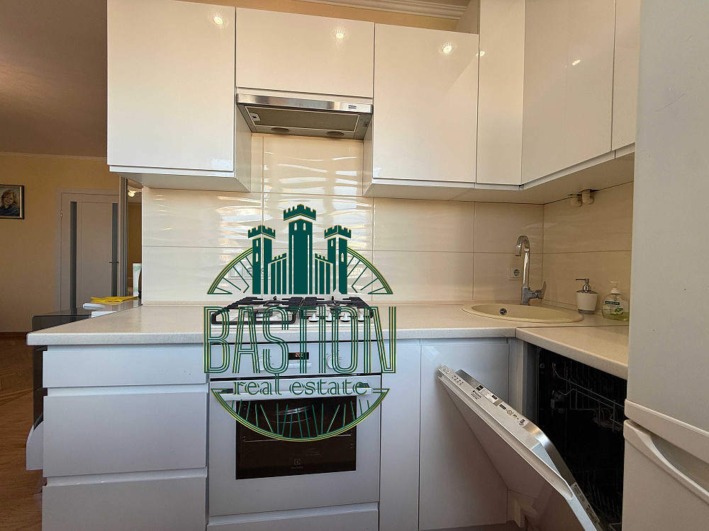 Велика однокімнатна квартира у серці міста Ивано-Франковск - изображение 8