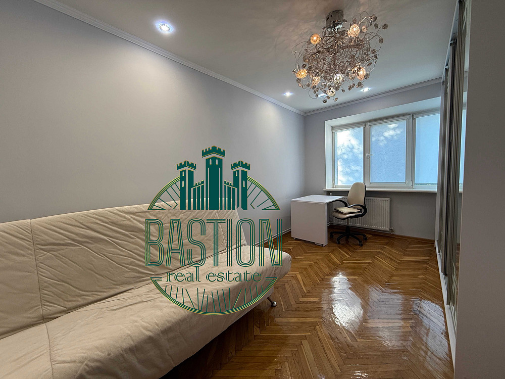 Велика однокімнатна квартира у серці міста Ивано-Франковск - изображение 1