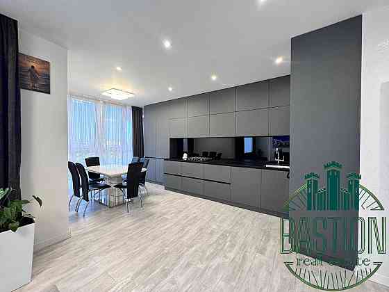 Продаж 3-кім. квартири з дизайнерським ремонтом Ивано-Франковск