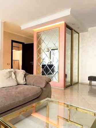 2 комн -76 метров. 9/19 эт.дома. Ремонт. Мебель. ул. Кленовая-Говорова Одесса