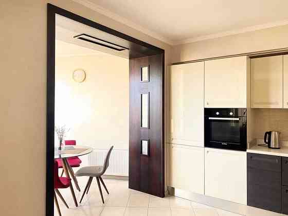 2 комн -76 метров. 9/19 эт.дома. Ремонт. Мебель. ул. Кленовая-Говорова Одесса