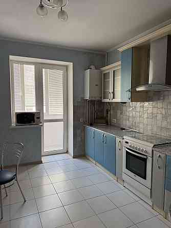 Оренда 3-к. квартири у центрі міста з гаражем Ивано-Франковск