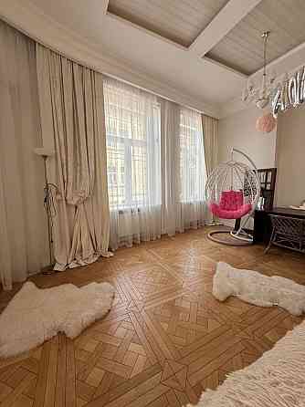 Оренда 4- вімнатоої квартири по вулиці Зелена ( початок) Львов