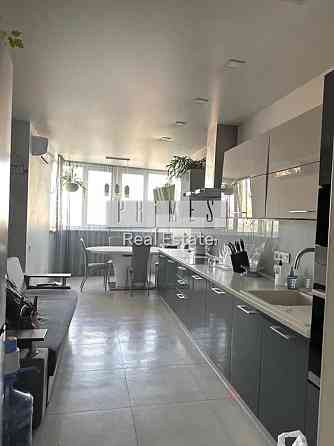 Оренда 2к квартири, ЖК Олександрівський, пр-т Лобановського Київ