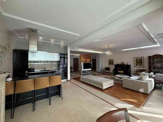 3к в клубному будинку в центрі Столиці Київ