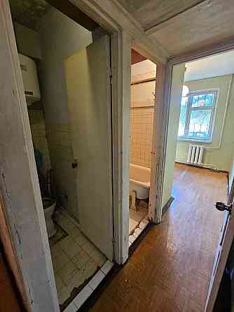 2 комн 129 квартал ул.Федора Караманиц (Ватутина) Кривой Рог