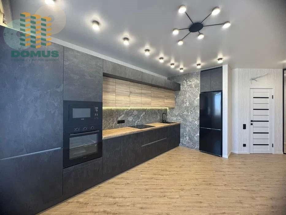 СРОЧНО 1 комн ЖК 59 Жемчужина. Новый ремонт. ул. Сахарова. Поселок! Крижанівка - изображение 1