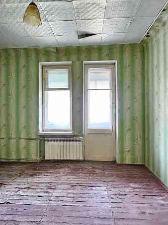 Продается двухкомнатная сталинка на Червоной, ул. Криворожстали Кривой Рог