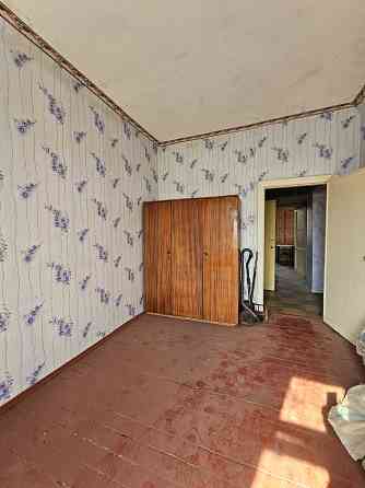 Продается двухкомнатная сталинка на Червоной, ул. Криворожстали Кривой Рог