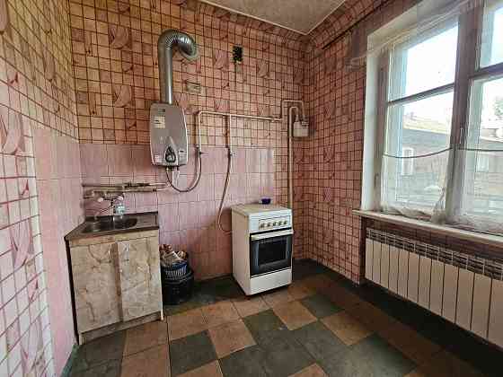 Продается двухкомнатная сталинка на Червоной, ул. Криворожстали Кривой Рог