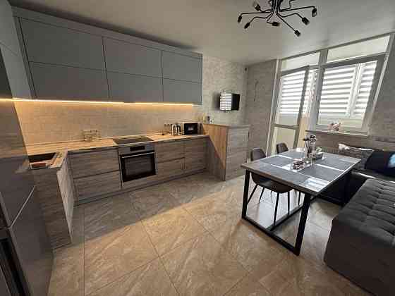 Просторная 2х комнатная квартира стикон бреуса Одеса