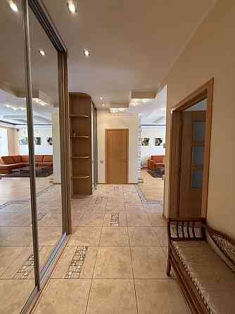 Чудова Поділ, метро Контрактова площа, метро Тараса Шевченка Київ