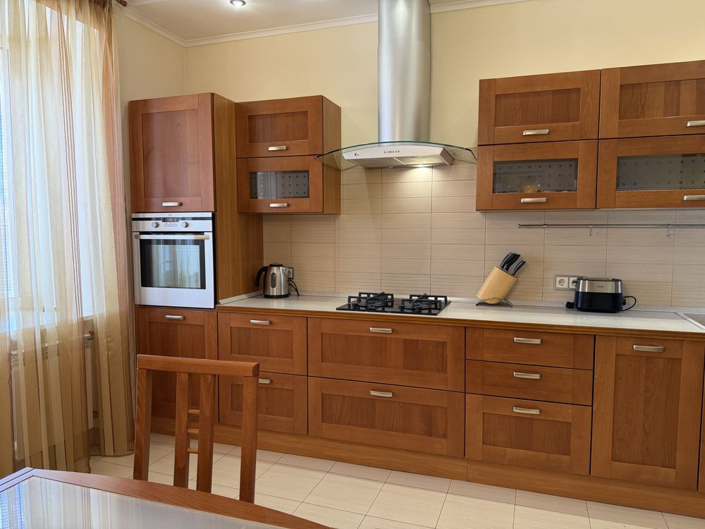 Чудова Поділ, метро Контрактова площа, метро Тараса Шевченка Київ - зображення 2