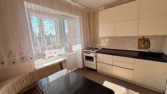 метро Харківська- 5хв. Здам гарну 2х кім. квартиру, Київ