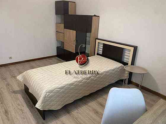 Без% Аренда 4К, Олеся Гончара 52 с паркоместом, Университет, Центр Київ